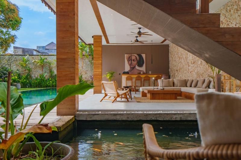 Eko Villa Seminyak - Tropical Villa Walk to Beach - image 16