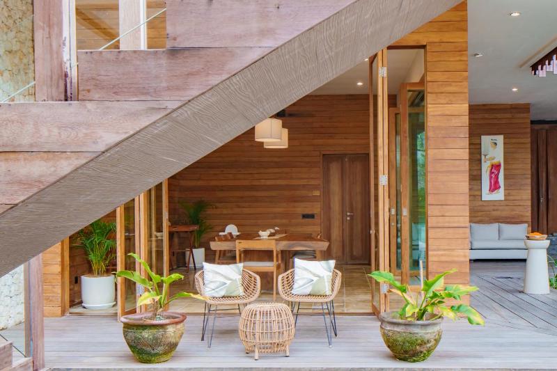 Eko Villa Seminyak - Tropical Villa Walk to Beach - image 8