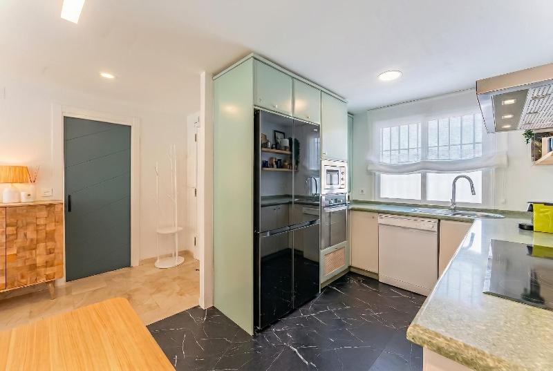 VB Torrequebrada Townhome 3BR near the sea - image 28