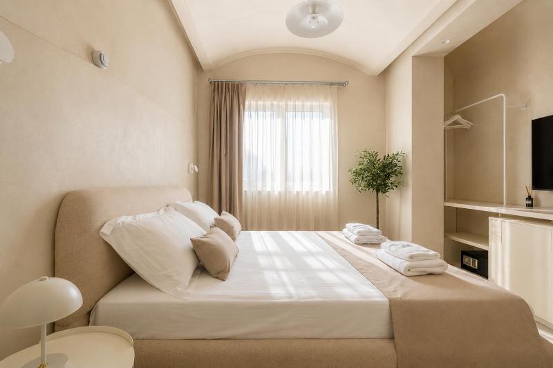Sant rooms by BRAD Santorini Resort - image 8