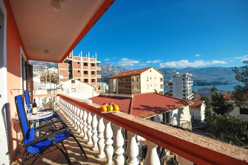 Two-Bedroom Apartment with Sea View image 3
