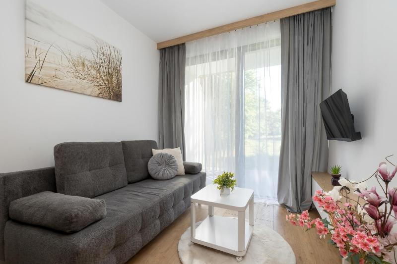 LUX Top Floor Apartments Art Lake Mielno with Pool Air Conditioning and Parking by Noclegi Renters - image 40