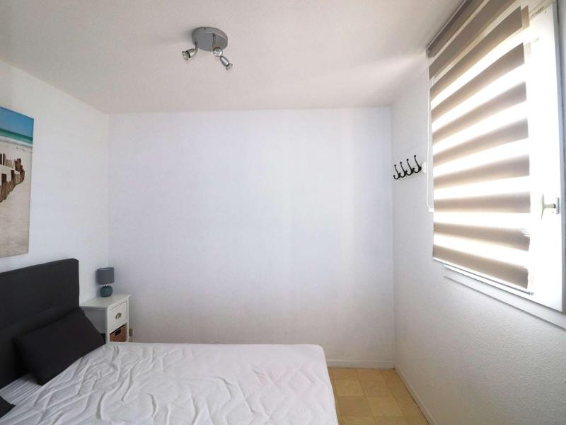 Appartement lumineux avec piscine et parking à 200m de la plage - FR-1-307-289 - image 11