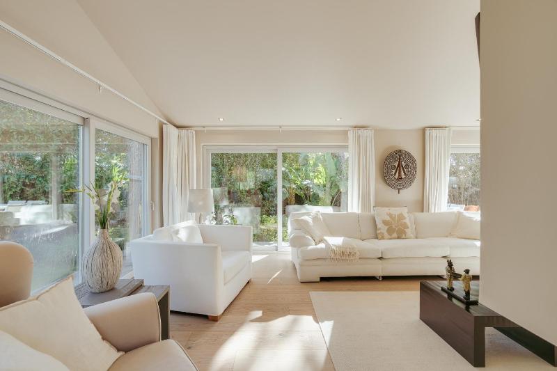 Light Villa - image 1