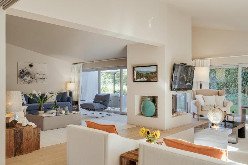 Light Villa - image 29