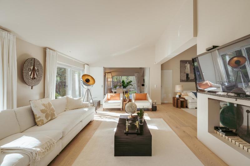 Light Villa - image 14