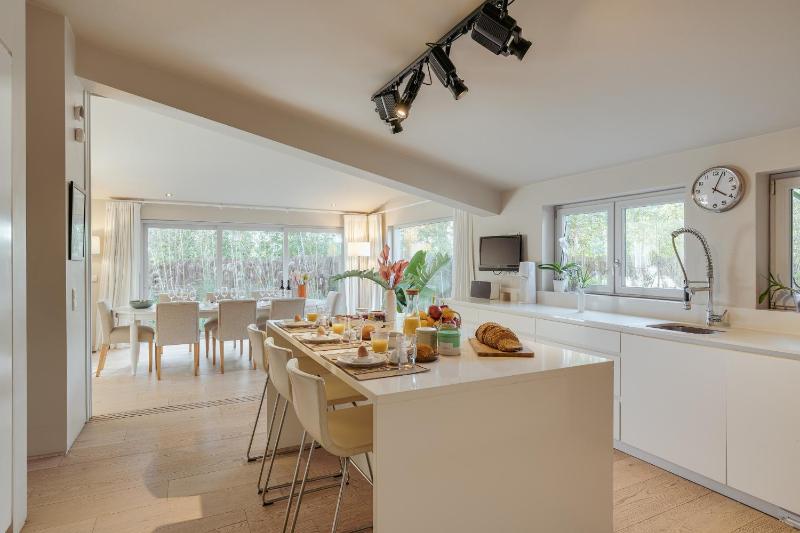 Light Villa - image 33