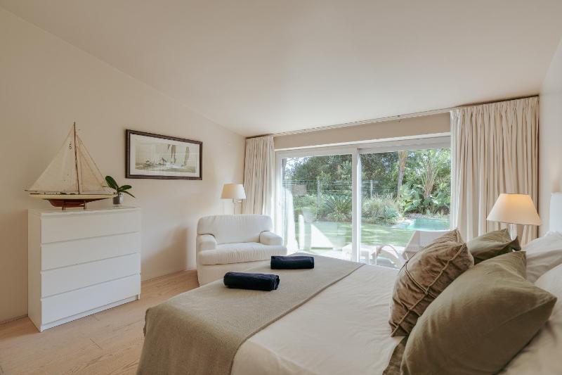 Light Villa - image 34