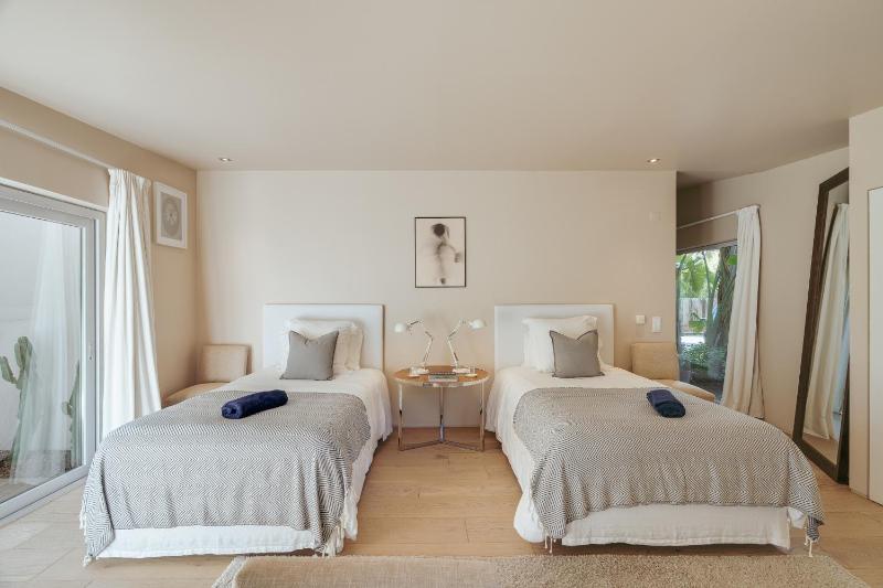 Light Villa - image 5