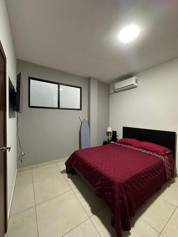 Beautiful suite near the embassy and the stadium - image 2