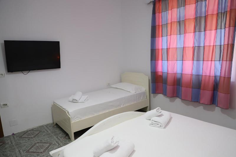 A&B Berat - image 5