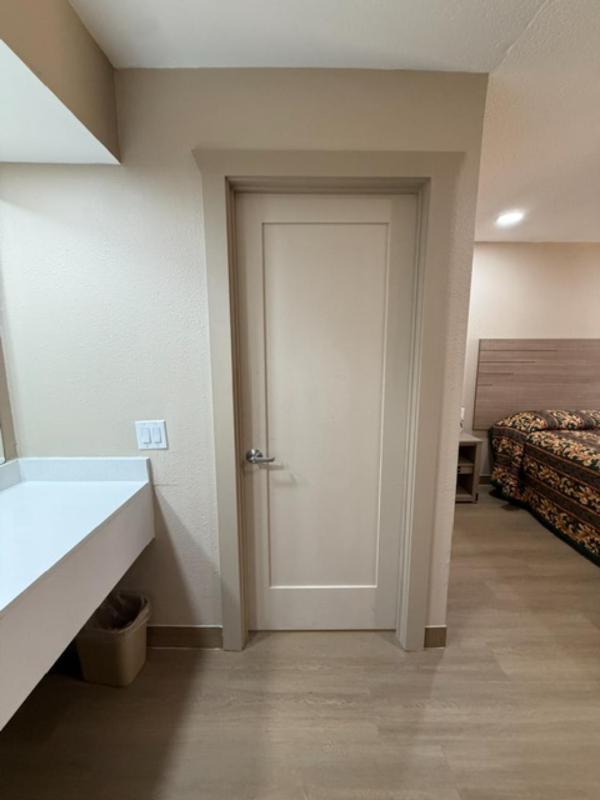 Town INN - image 5