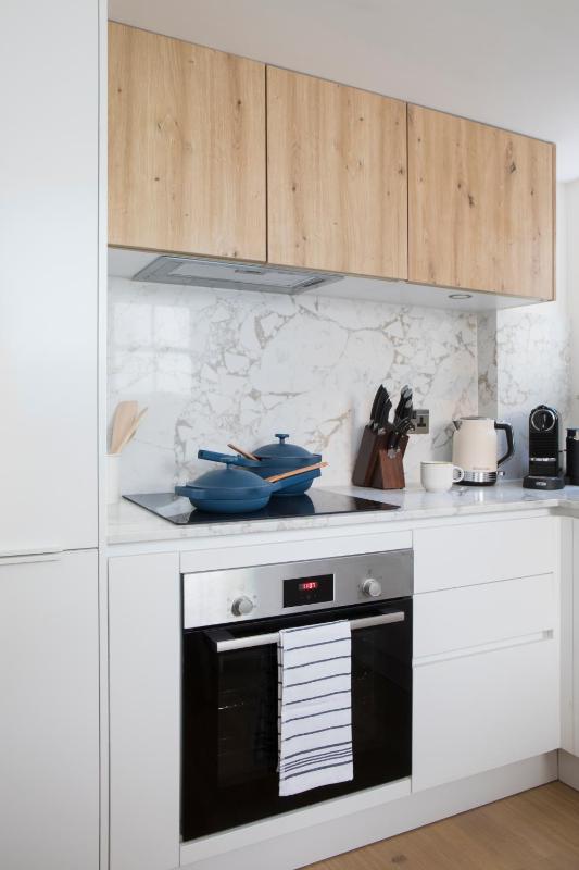 Sigma Plus Regency Square Suites near Brighton Beach - image 34