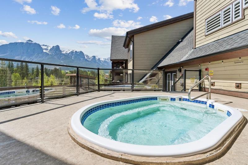 Rundle Cliffs Lodge by Canmore Premier - image 23