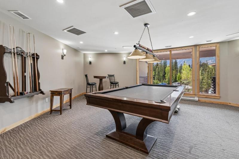 Rundle Cliffs Lodge by Canmore Premier - image 18