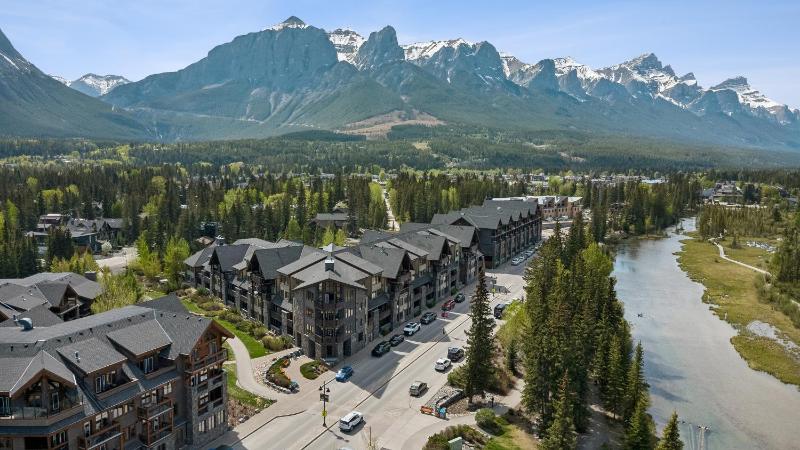 Rundle Cliffs Lodge by Canmore Premier - image 25