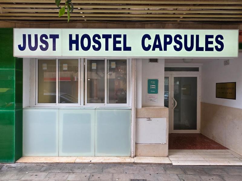 Just Hostel Capsules Alicante - FREE Towels & Luggage Storage - Near Railway - image 23