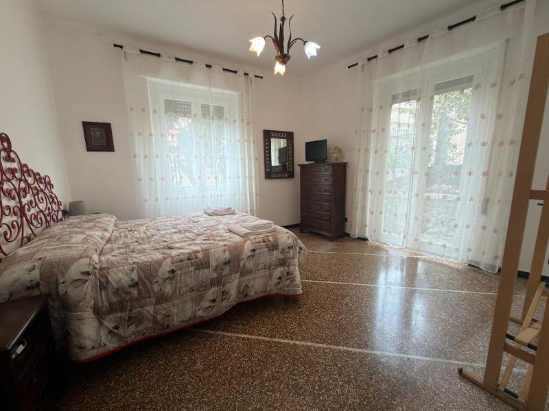 Gaslini Host Apartment with garden - image 12