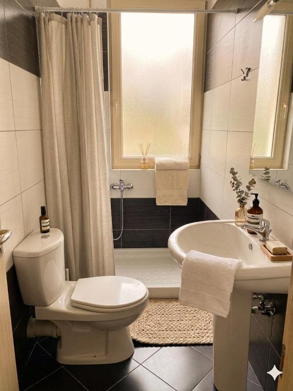 Sea view Apartment by promenade - image 16