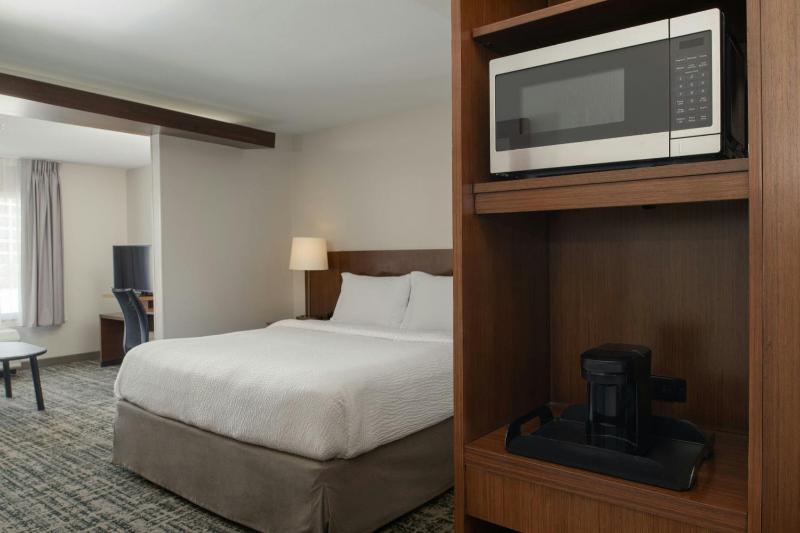 Fairfield Inn & Suites by Marriott Tampa Westshore/Airport - image 35