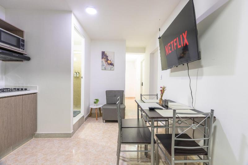 Apartamento nuevo y cómodo para grupos en Laureles - image 8