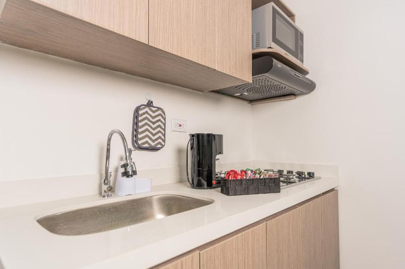 Apartamento nuevo y cómodo para grupos en Laureles - image 14