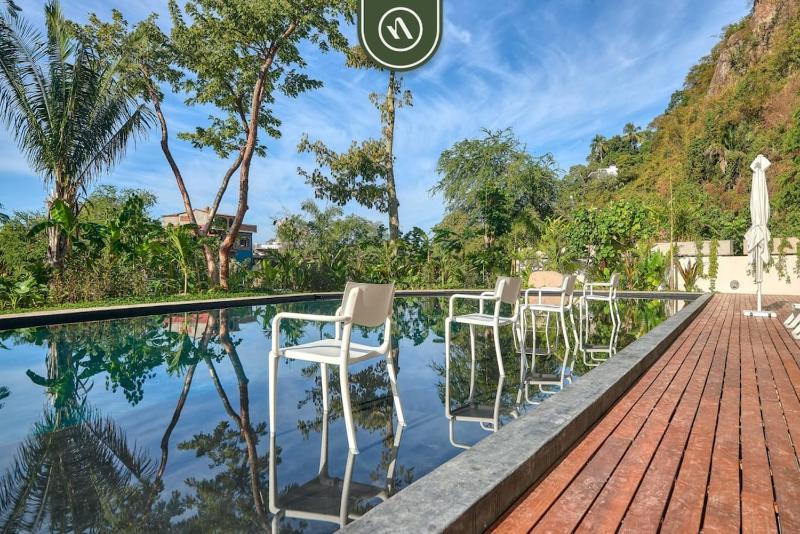 New Studio - King Bed - Pool - Jacuzzi - Gym - image 14