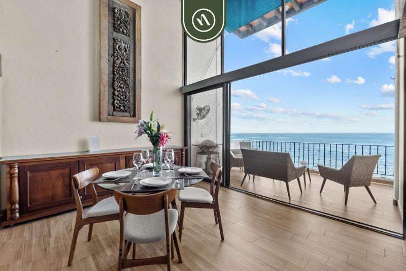 Oceanfront 2 BR Condo with Spectacular View - Pool - image 12