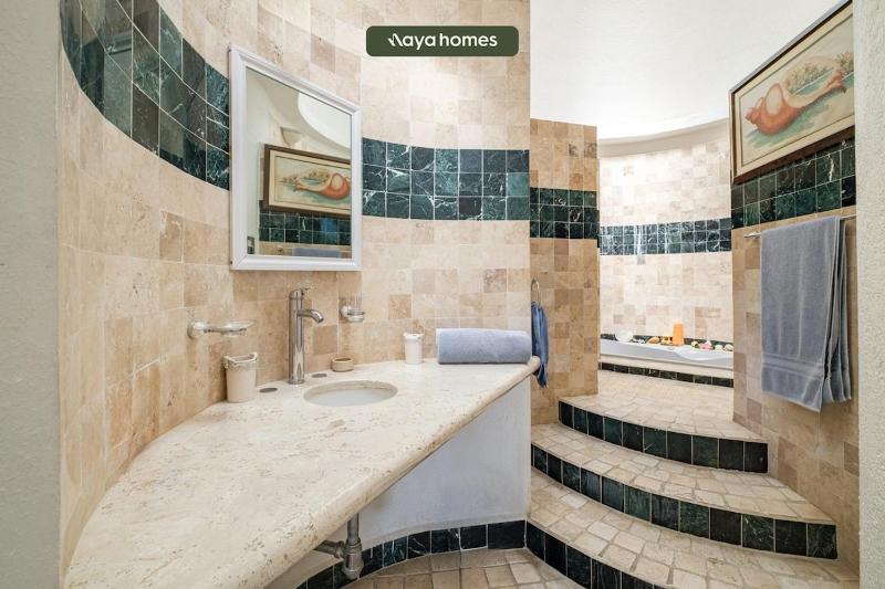 Amazing House -Private Pool - Tennis - Paddle Cour - image 15