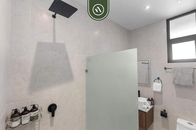 Brand New 1 BR Condo Right Next to the Malecon - image 11