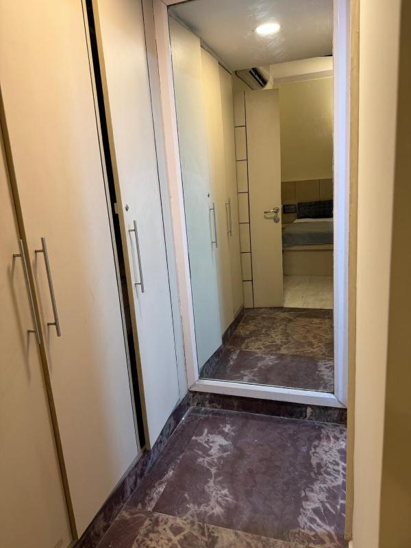 Cozy Casa-2BHK Apartment-Projector-Near Noida Sec62 - image 19