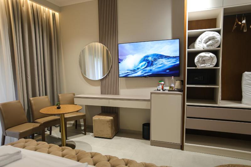 Anchor Luxury Rooms - image 13