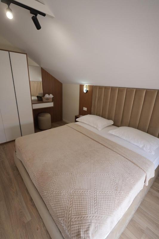 Dionis Luxury Penthouse - image 12