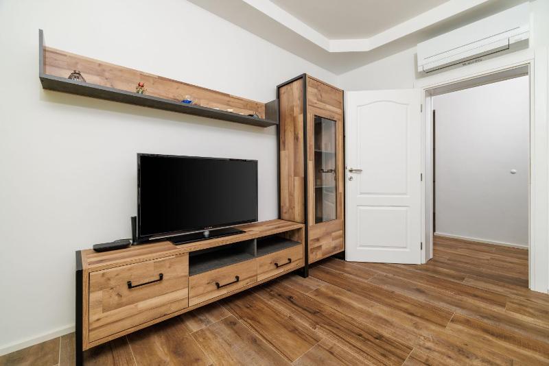 Apartments Maja - image 5