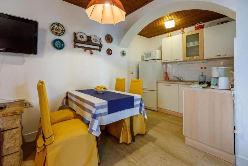 Apartments Kamen - image 9