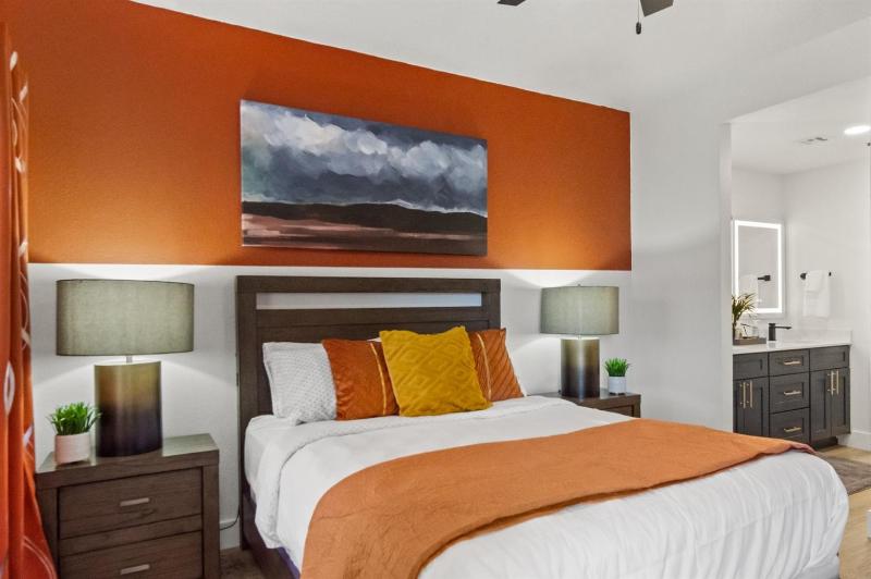 Quiet Executive Oasis Across TPC Fast Wi-Fi - image 49
