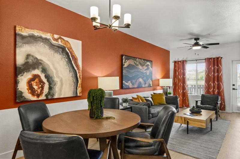 Quiet Executive Oasis Across TPC Fast Wi-Fi - image 19