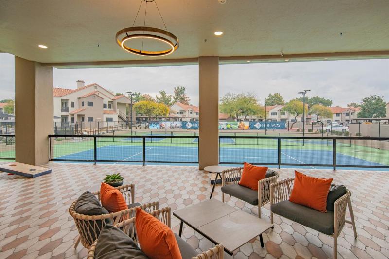 Upscale King Bed Desert Escape Near TPC-Westworld - image 22