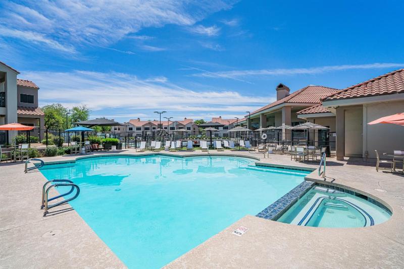 Upscale King Bed Desert Escape Near TPC-Westworld - image 14