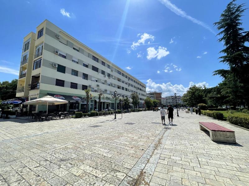 Vega Suite Grand Park View - image 10