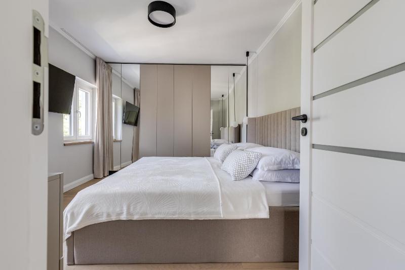 City Shell Luxury Residence - image 9