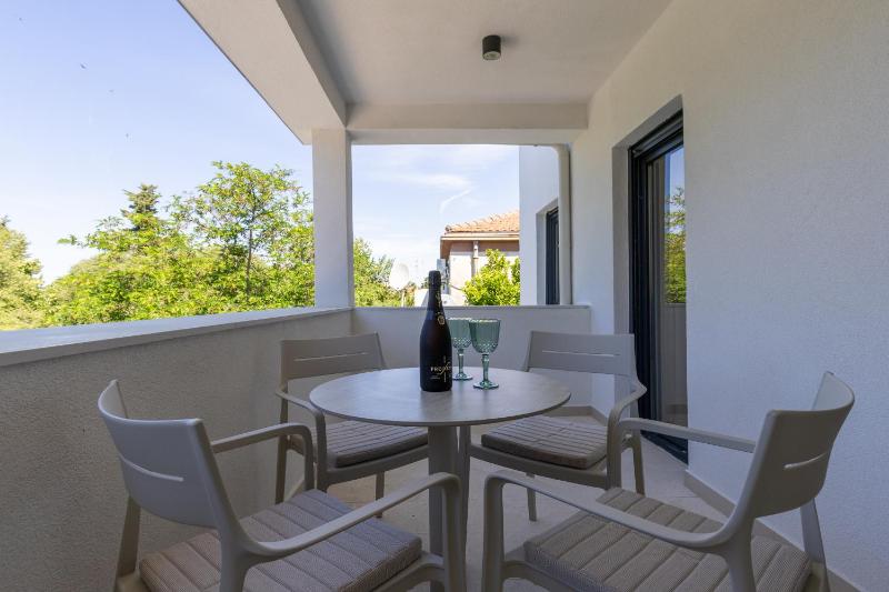 City Shell Luxury Residence - image 12