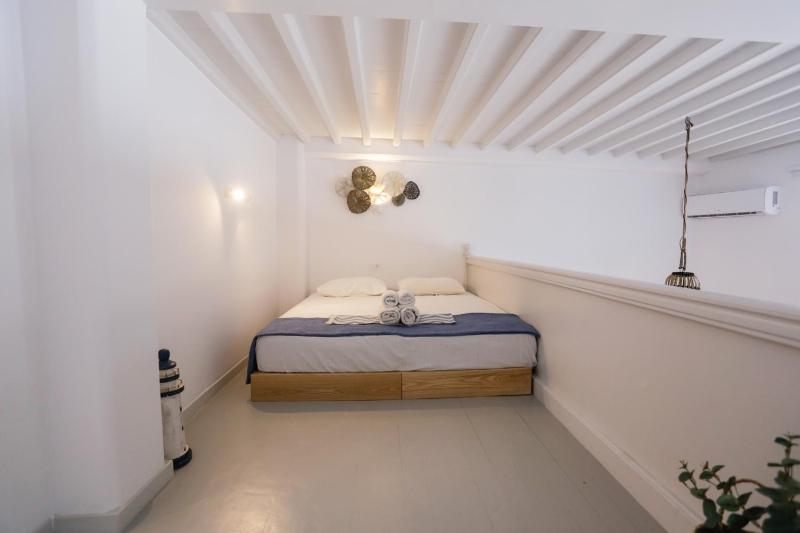 Sensation Luxury Mansion In Mykonos - image 12