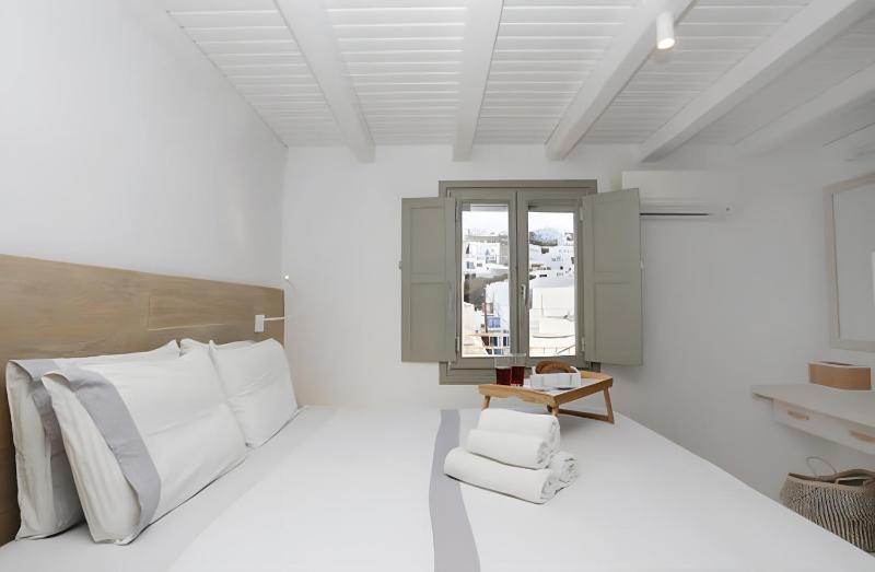 Christy's Three Level Luxury Villa - image 11