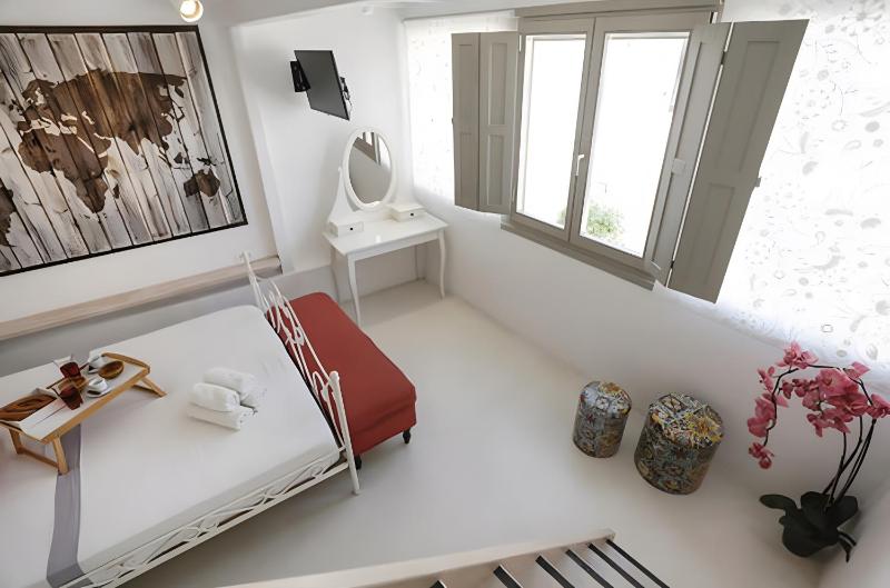 Christy's Three Level Luxury Villa - image 13