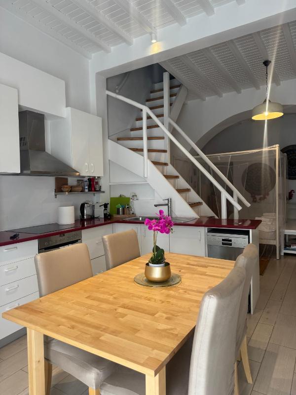 Christy's Three Level Luxury Villa - image 16