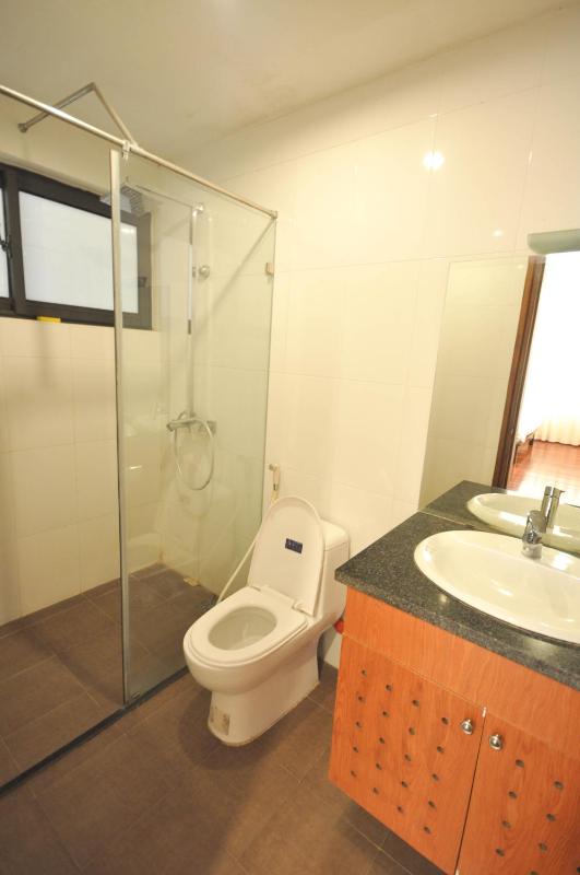 Davidduc's Service Apartment - 82 Xom Chua - image 14