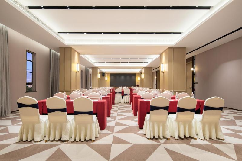 ECHENG Hotel Jianghan Road Pedestrian Street Wuhan River Beach - image 31