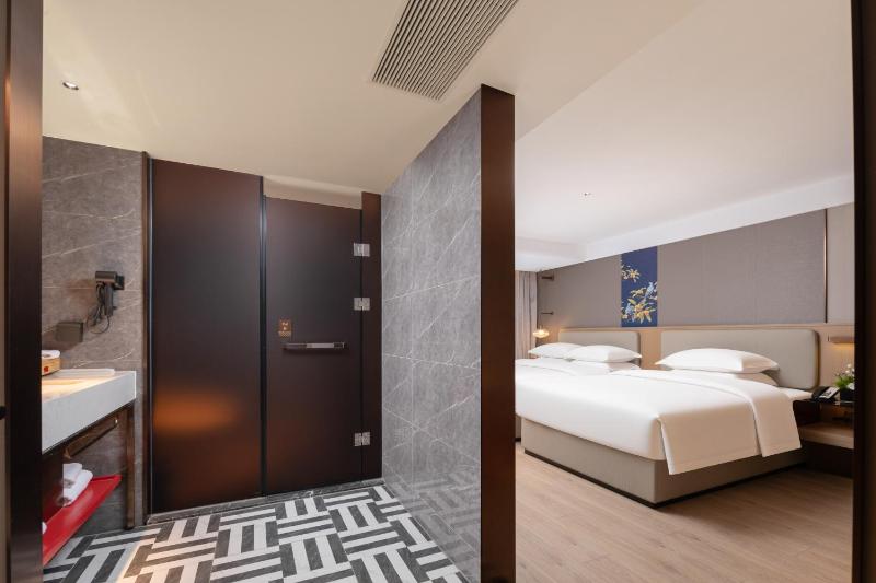 ECHENG Hotel Jianghan Road Pedestrian Street Wuhan River Beach - image 24