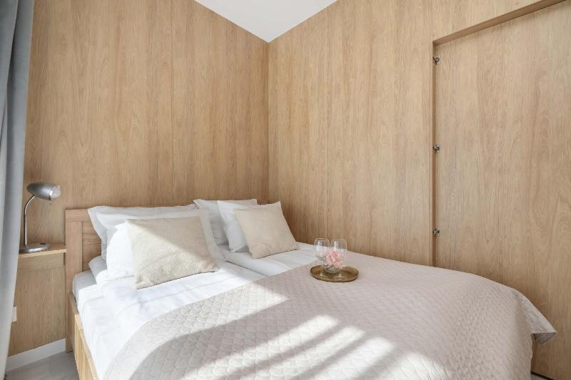 Art Lake - Elegant Apartments in Mielno with Rooftop Seasonal Pool by Noclegi Renters - image 25